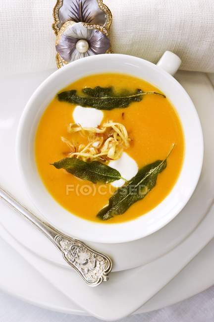 Pumpkin and ginger soup — Stock Photo
