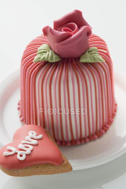 Marzipan covered cake — Stock Photo