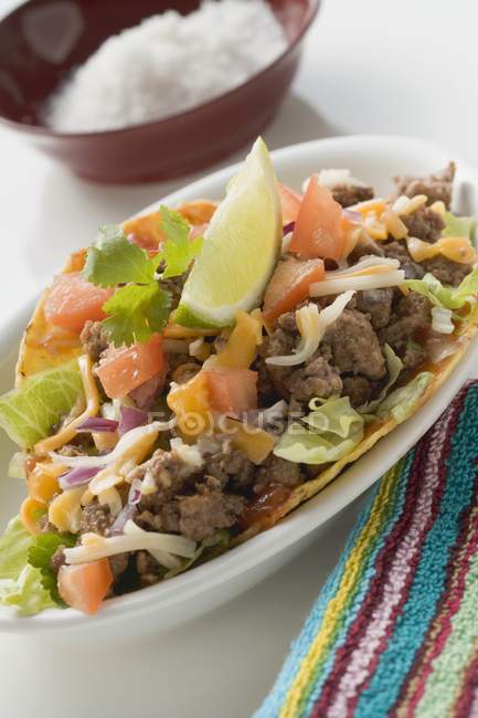 Mince taco in dish — Stock Photo