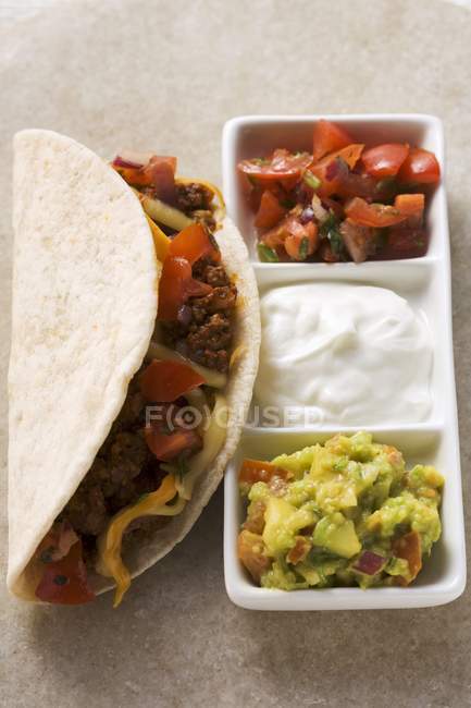 Mince taco with salsa — Stock Photo