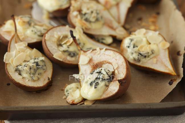 Baked pears with cheese — Stock Photo