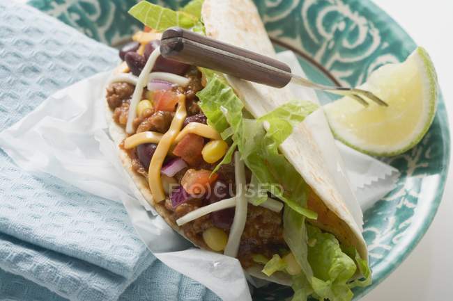 Mince taco with cheese — Stock Photo