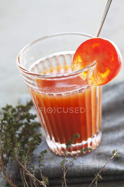 Домашний томатный сок — стоковое фото