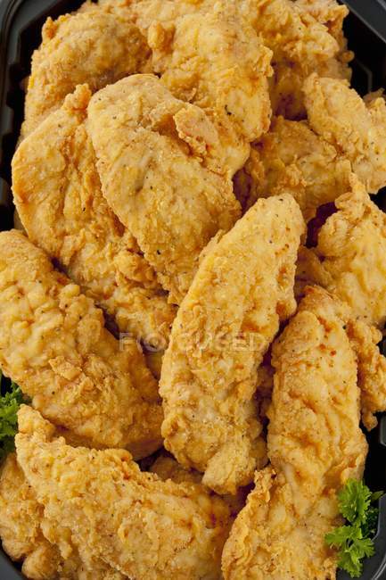 Poitrines de poulet frit — Photo de stock