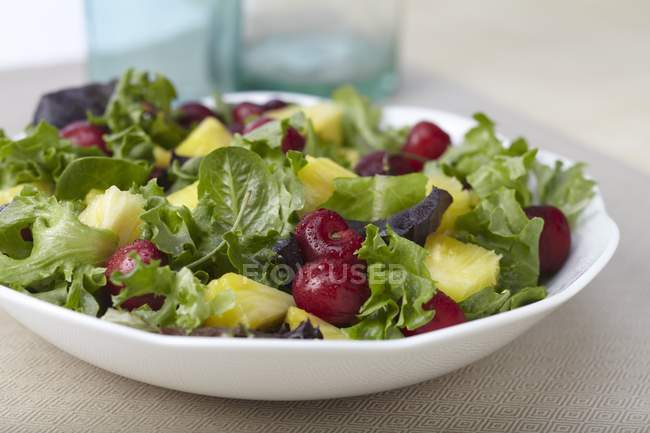 Salada verde mista — Fotografia de Stock