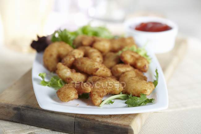 Platter of Fried Popcorn — Stock Photo