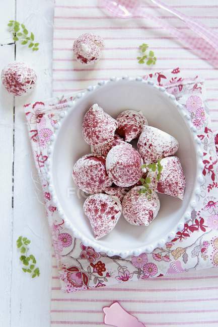 Raspberries coated in meringue — Stock Photo