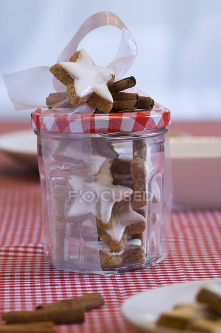 Innamon biscuits in jar — Stock Photo