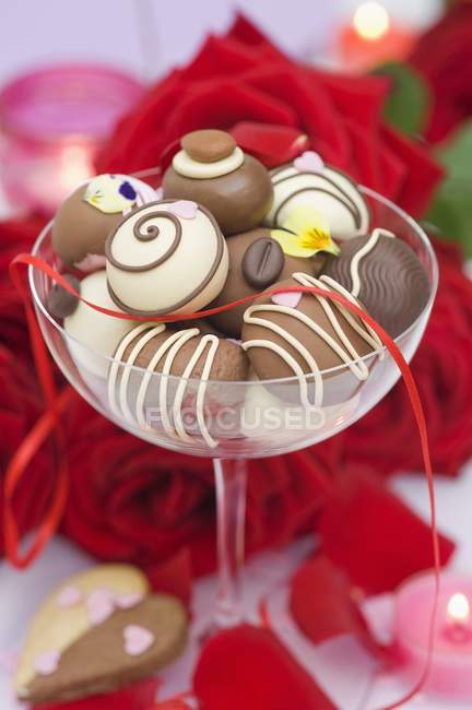 Bonbons au chocolat assortis — Photo de stock
