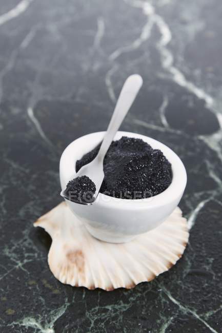 Bowl of beluga caviar — Stock Photo