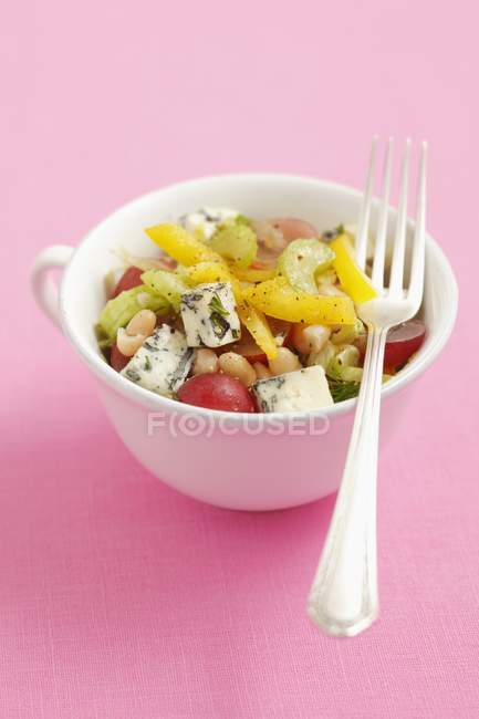Salada de feijão com aipo — Fotografia de Stock