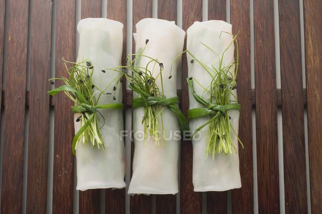 Три рисові паперові рулони — стокове фото