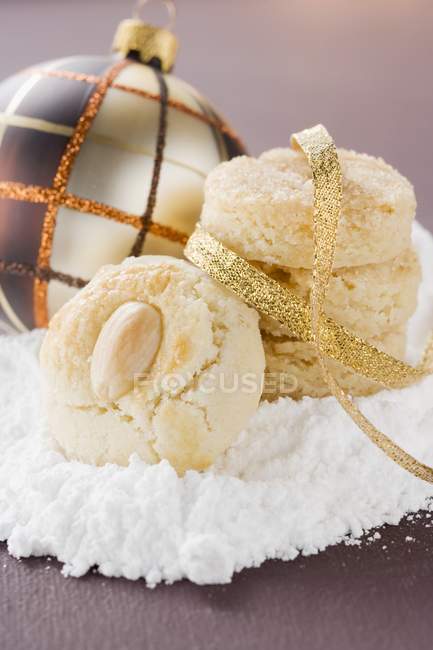 Almond biscuits on sugar — Stock Photo