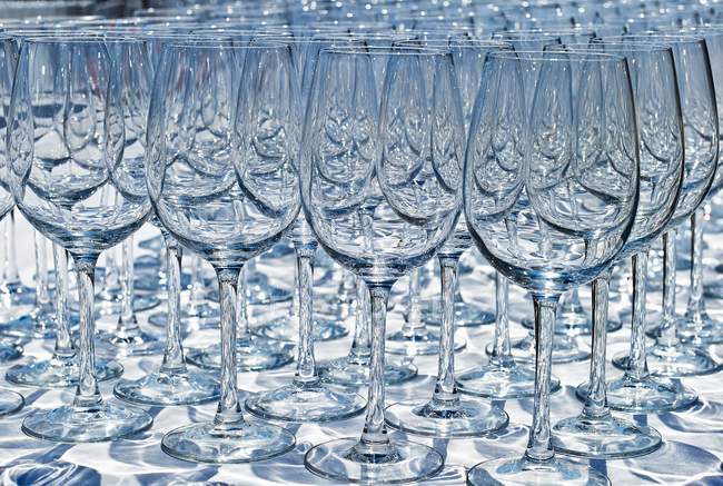 Closeup view of wine glasses rows — Stock Photo