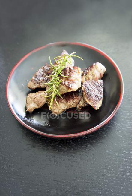 Wagyu carne de res en el plato - foto de stock