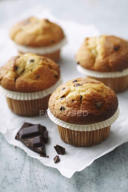 Chocolate chip muffins — Stock Photo
