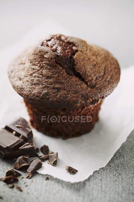 Кекс с черным шоколадом — стоковое фото