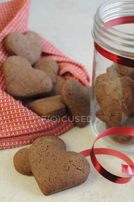 Шоколадне печиво в банці — стокове фото
