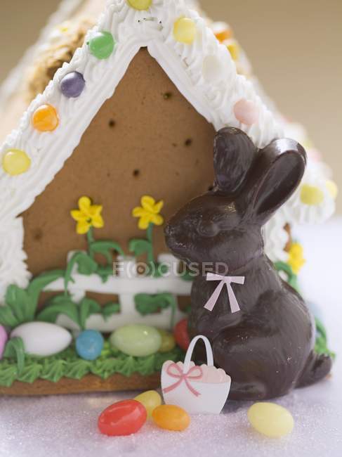 Gingerbread house for Easter — Stock Photo