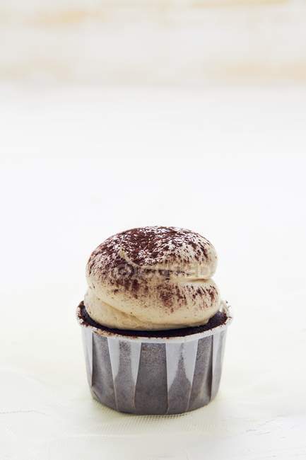 Cupcake tiramisu em forma de cozimento — Fotografia de Stock