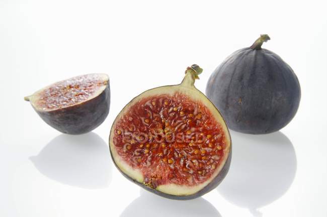 Fresh juicy figs — Stock Photo