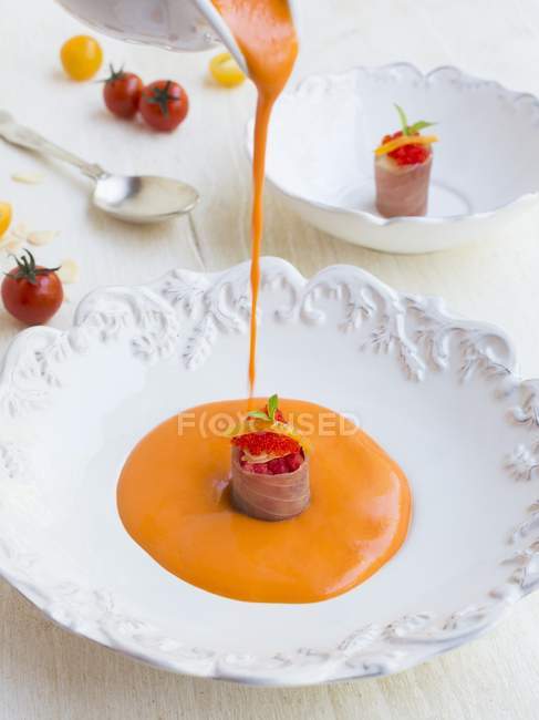 Salmorejo with cherry tomatoes and tuna tartare — Stock Photo