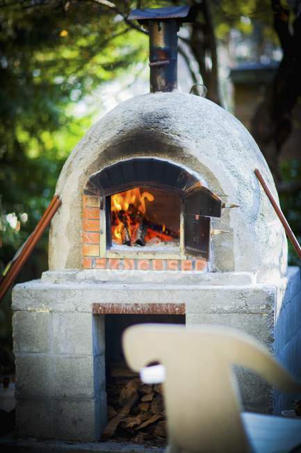 Cottura della pizza rustica — Foto stock