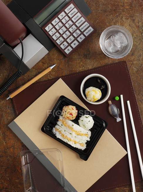 Rice balls and tempura in rice — Stock Photo