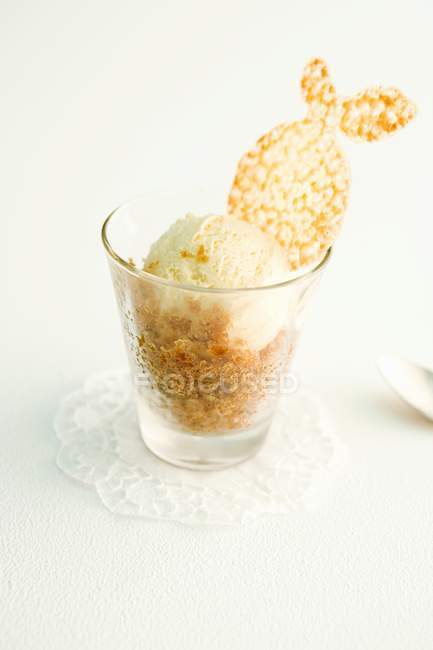 Mocha granita with vanilla ice cream — Stock Photo