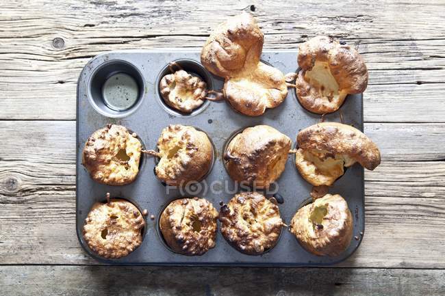 Yorkshire pudim em lata de muffin — Fotografia de Stock