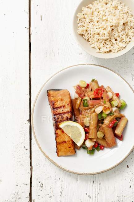 Grilled salmon with and rice — Stock Photo