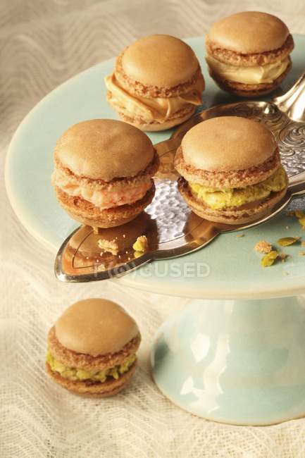 Macaroons filled with cream — Stock Photo