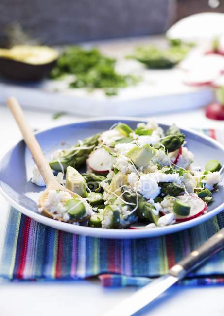 Couscous-Salat mit Feta — Stockfoto