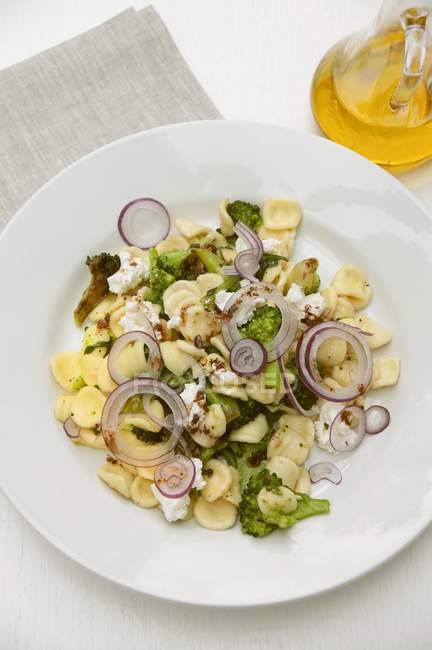 Orecchiette pasta with broccoli — Stock Photo