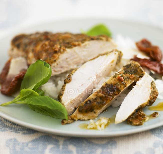Roasted chicken breast with dried tomatoes — Stock Photo