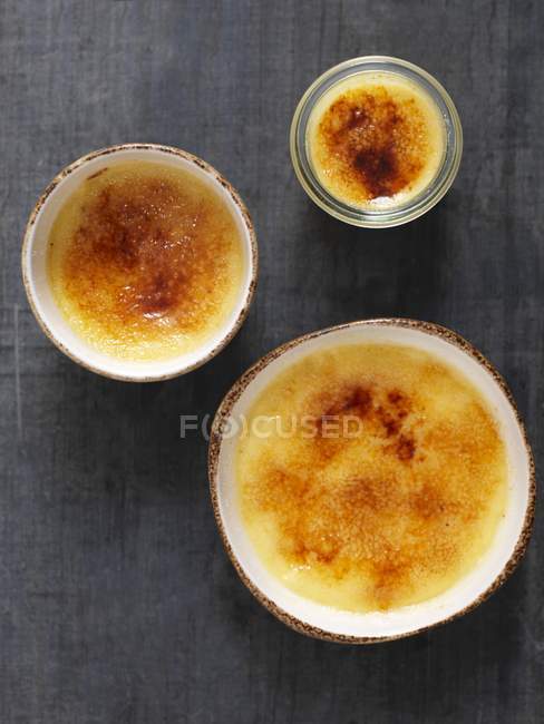 Top view of Creme brulee in three dishes — Stock Photo