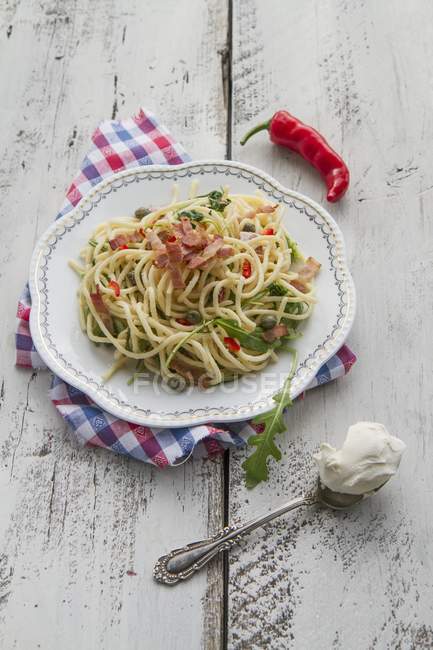 Spaghetti mit Speck — Stockfoto