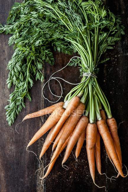 Um monte de cenouras frescas — Fotografia de Stock