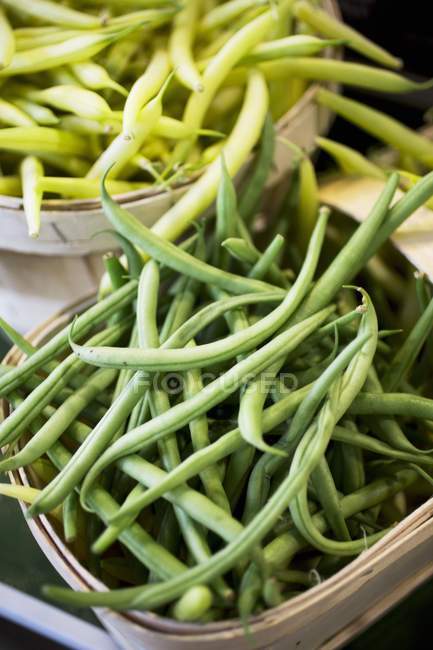 Green and yellow beans — Stock Photo
