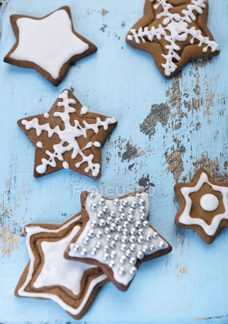Gingerbread stars with sugar — Stock Photo