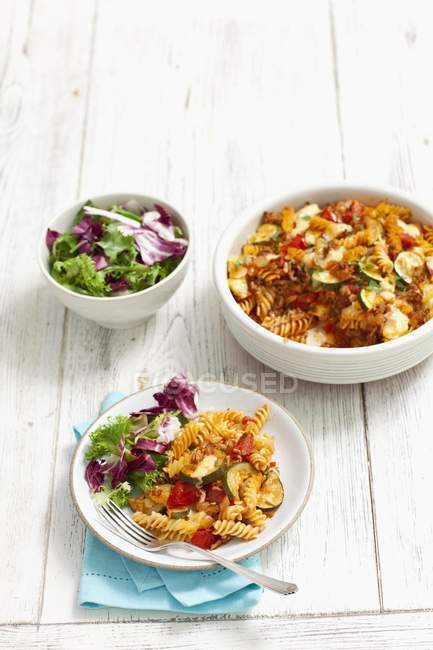 Fusilli pasta bake with minced meat — Stock Photo