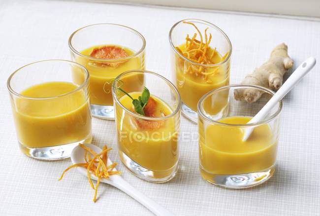 Sweet potato and ginger soup — Stock Photo