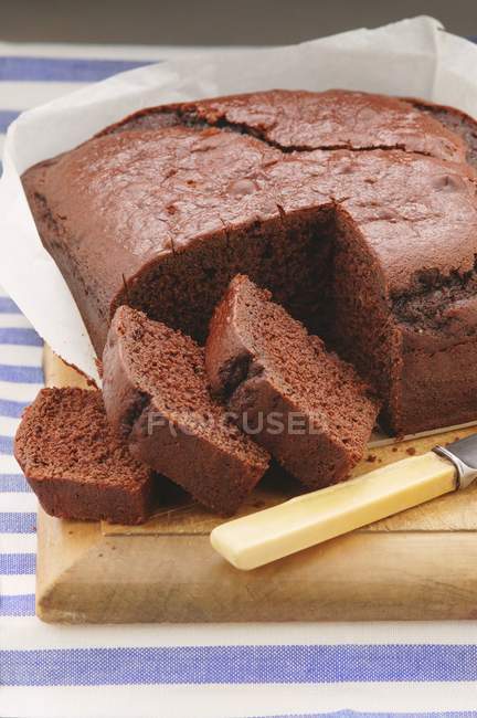Beterraba fatiada e bolo de chocolate — Fotografia de Stock