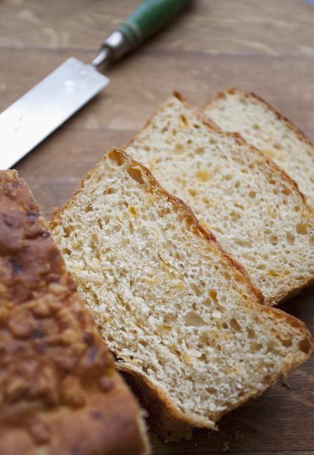 Würziges Cheddar-Brot — Stockfoto