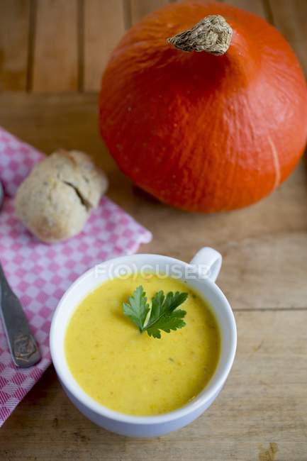 Крем з гарбузового та імбирного супу — стокове фото