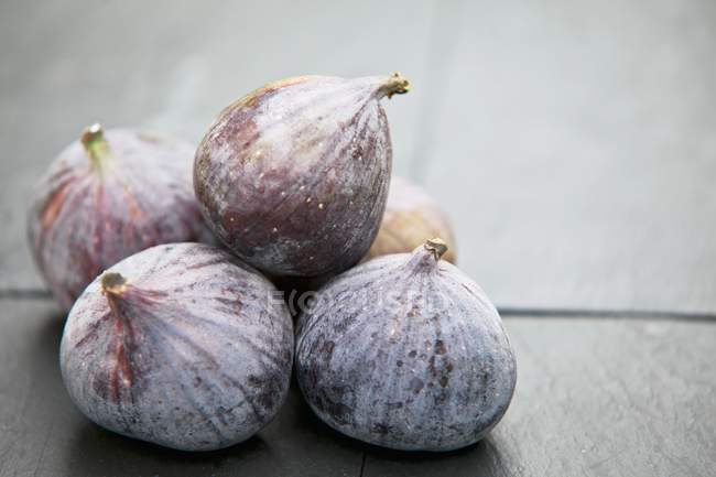 Fresh Blue figs — Stock Photo