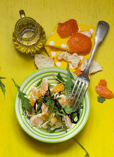 Salada de foguete com tangerinas — Fotografia de Stock
