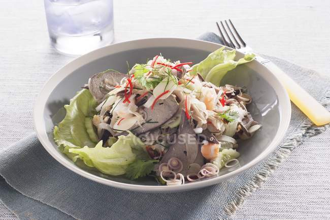 Salade épicée au foie de porc — Photo de stock