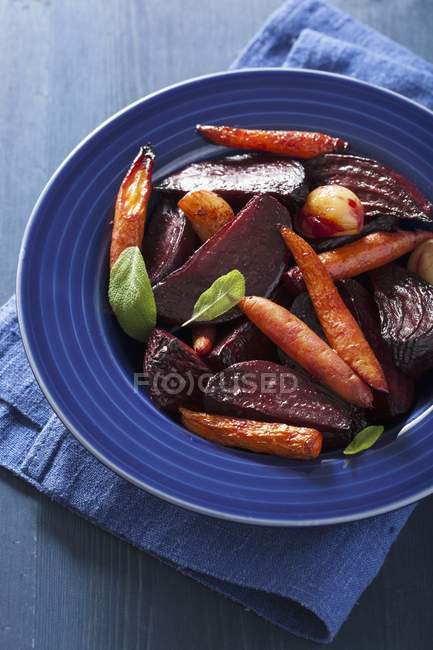 Oven-roasted beetroot — Stock Photo