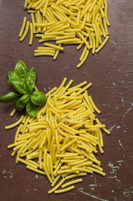 Raw macaroni pasta — Stock Photo